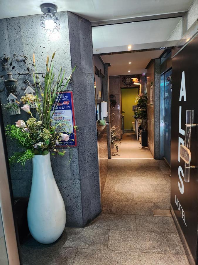 Alps Motel Inczhon Zewnętrze zdjęcie